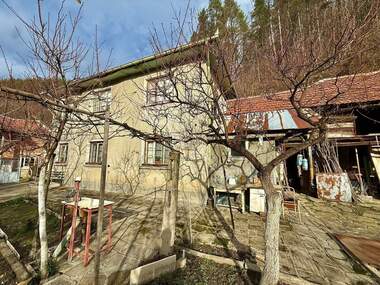 For sale - House in Stanchov Han,  Gabrovo