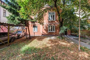 Продажа - Дом в Център,  София