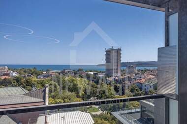 Vânzare - Apartament în Center,  Varna