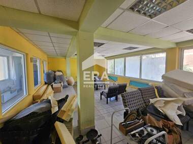 For sale - Warehouse in Promishlena zona - Iztok,  Lovech