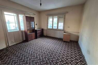 Продажба - Апартамент в Дружба 2,  Русе