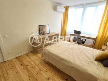 Închiriere - Apartament în Center,  Sofia