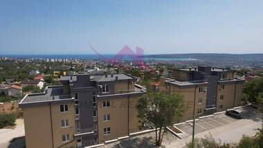 For sale - Apartment in Vazrajdane 3,  Varna