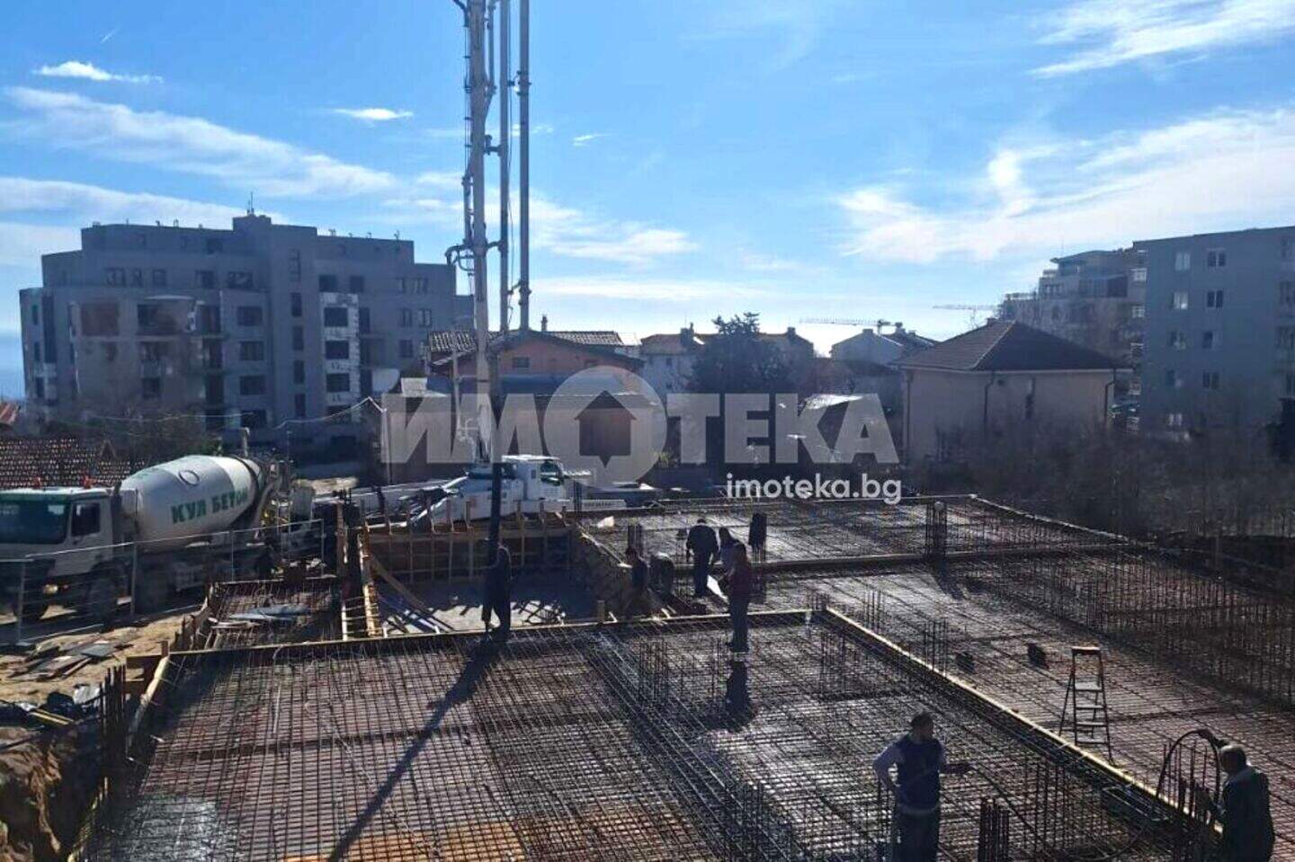 Двустаен Апартамент в Ален мак, Варна – снимка 2