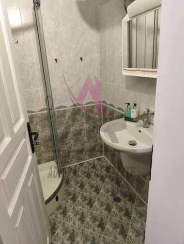 Închiriere - Apartament în Okrăjna bolnița - Generali,  Varna