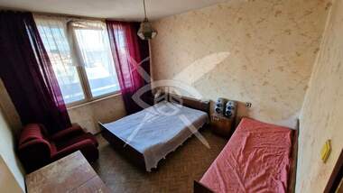 Продажа - Квартира в Айтос,  Бургас