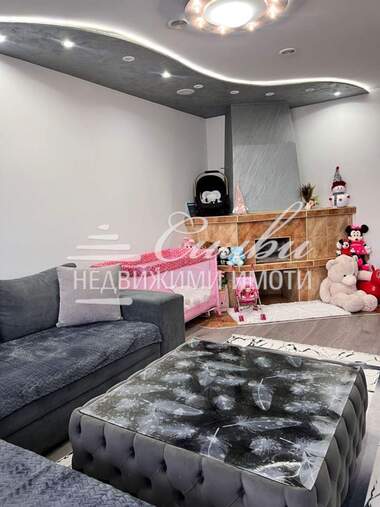 For sale - Apartment in Boian Balgaranov 1,  Shumen