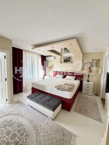 Vânzare - Apartament în Zornița,  Burgas