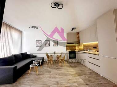 Închiriere - Apartament în Vladislavovo,  Varna