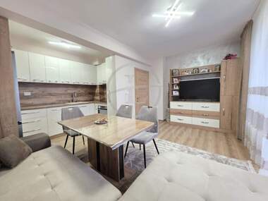 Продажба - Апартамент в Остромила,  Пловдив