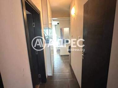 Închiriere - Apartament în Okrăjna bolnița - Generali,  Varna