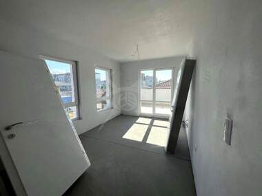 For sale - Apartment in Kiuchuk Parij,  Plovdiv