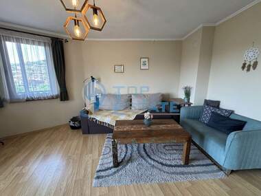 For sale - Floor of a house in Centеr,  Veliko Tarnovo