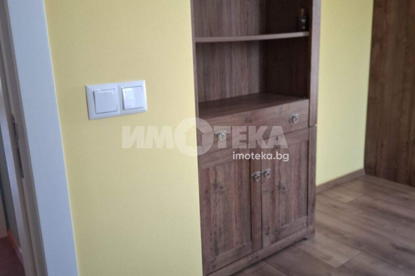 Cu trei camere Apartament în Sfinții Constantin și Elena, Varna – fotografia 3