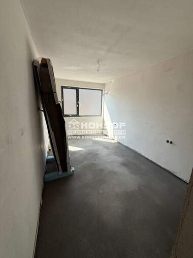 Vânzare - Apartament în Hristo Smirnenski,  Plovdiv