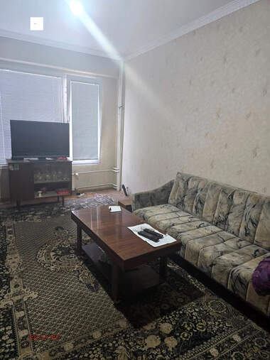 Продажа - Квартира в Изток,  Перник