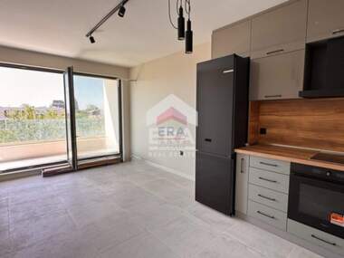 Продажба - Апартамент в Бриз,  Варна