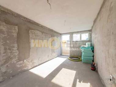 For sale - Office in Vazrajdane 2,  Varna