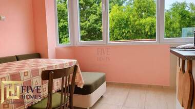 For sale - Apartment in Vazrajdane,  Burgas
