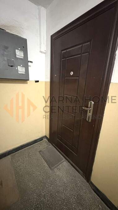 Vânzare - Apartament în Zimno kino Trakia,  Varna