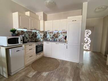 Închiriere - Apartament în Zornița,  Burgas