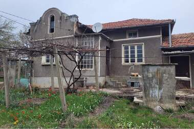 Продажба - Къща в Добромирка,  Габрово
