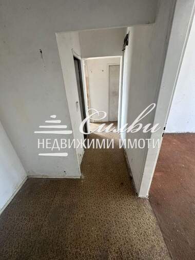Продажба - Апартамент в Запад-1,  Търговище