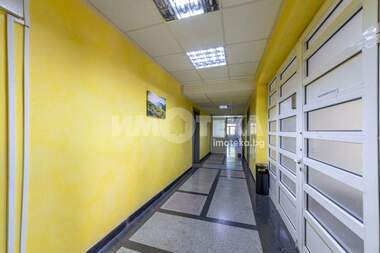Verkauf - Büro in Elektron,  Warna
