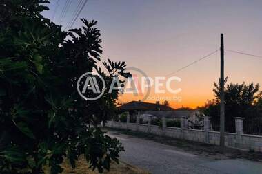Vânzare - Casă în Bălgarevo,  Dobrice