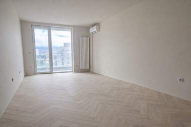 Продажба - Апартамент в Младост-3,  София