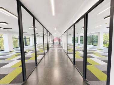 For rent - Office in Promishlena zona - Iug,  Veliko Tarnovo