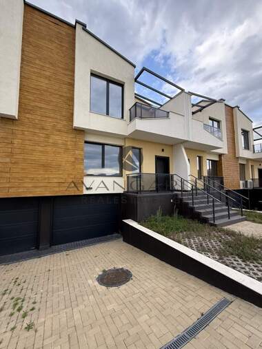 Продажба - Къща в Христо Смирненски,  Пловдив