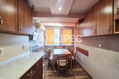 Kira - Apartman olarak Pogrebi,  Varna