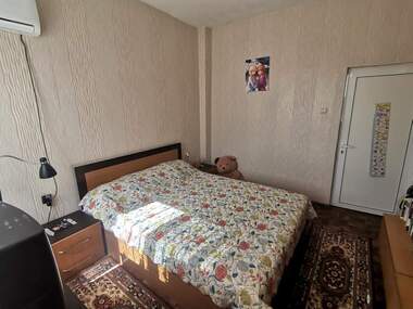 Продажба - Етаж от къща в Република,  Хасково