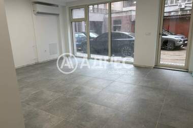 For sale - Office/Store/Storage/Beauty saloon/Dental office in Center,  Sliven