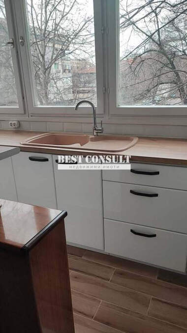 Închiriere - Apartament în Hășove,  Ruse