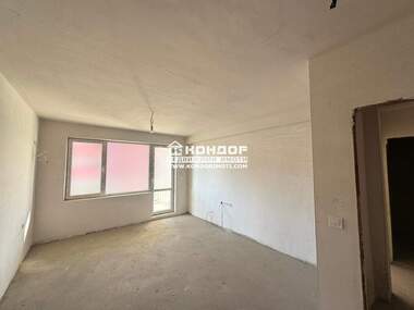 Vânzare - Apartament în Hristo Smirnenski,  Plovdiv