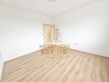 For sale - Apartment in Vazrajdane 2,  Varna