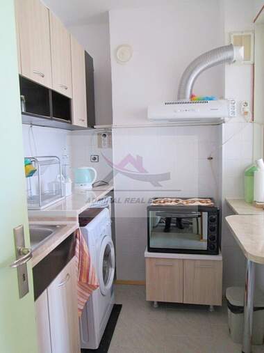 For rent - Apartment in Kolhozen pazar,  Varna