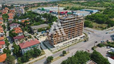 Продажба - Апартамент в Широк Център,  Плевен