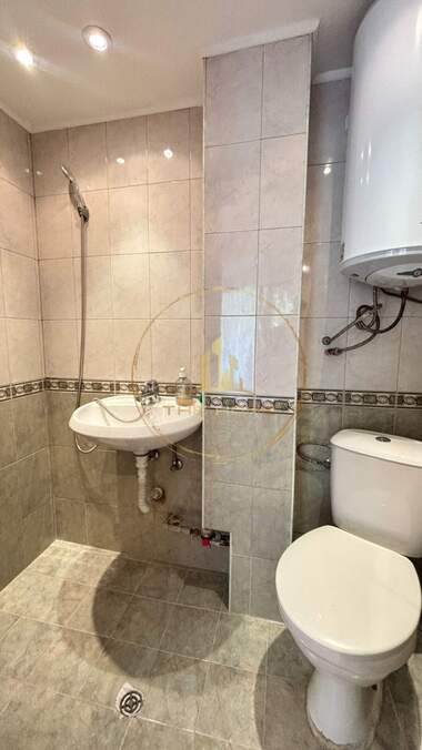 Kira - Apartman olarak Pogrebi,  Varna