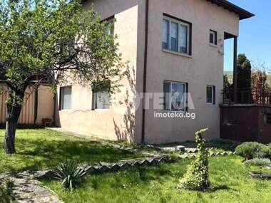 For sale - House in Kuklen,  Plovdiv