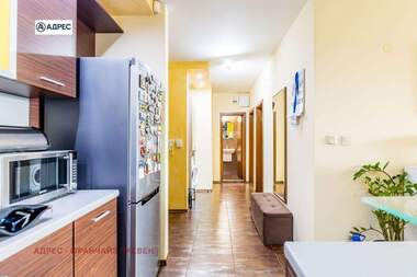 Închiriere - Apartament în Ideal City Center,  Pleven