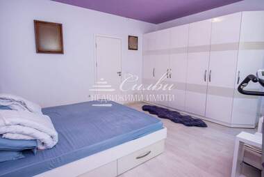 For sale - House in Bolnicata,  Shumen