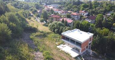 Verkauf - Haus in Iztok,  Pernik