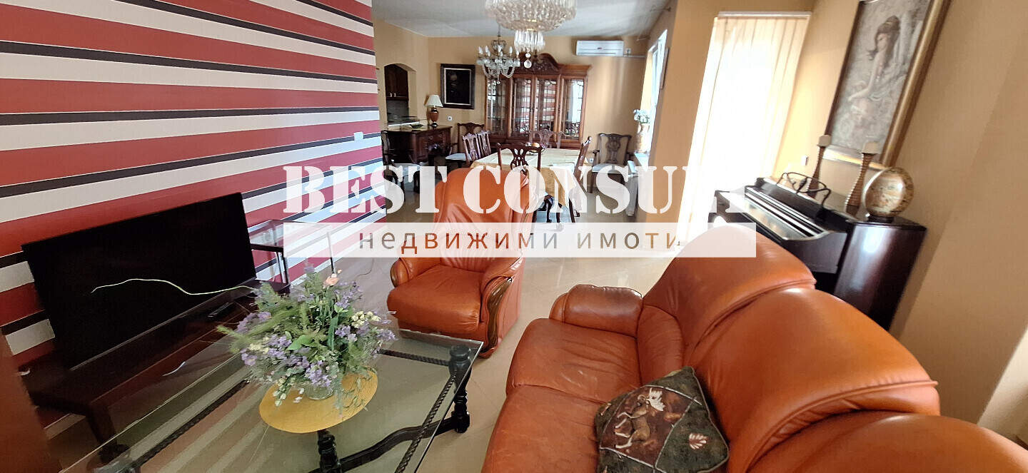 Трехкомнатная Квартира в Център, Русе – фото 4