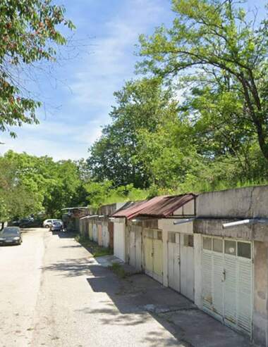 Vânzare - Garaj în Zdraveț Iztok,  Ruse