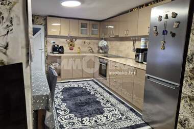 For sale - House in Devnia,  Varna