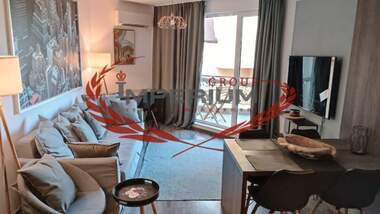 Închiriere - Apartament în Briz,  Varna