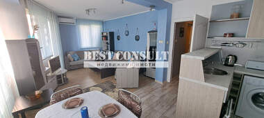 Închiriere - Apartament în Văzrajdane,  Ruse